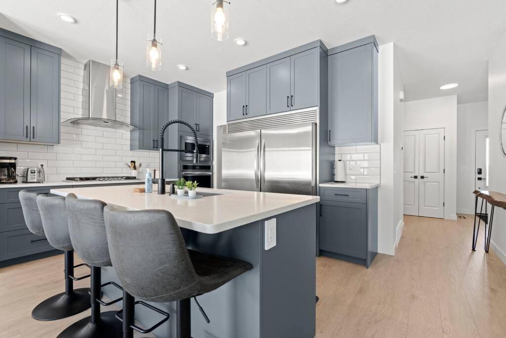 Holiday home Family Retreat - 9 Mins To Wem - Vintage Arcade-ping Pong -air Conditioning Edmonton